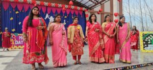 रुड़की ग्रीनवे मॉडर्न स्कूल टू में छात्रों द्वारा लिखी गई पुस्तक की लॉन्चिंग