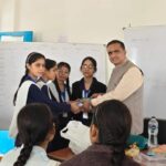 खंड शिक्षा कार्यालय नारसन में ब्लॉक स्तरीय विज्ञान सामान्य ज्ञान प्रतियोगिता का प्रधानाचार्य शाने करीम सिद्दीकी ने किया उदघाटन।