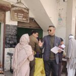 नारसन ब्लॉक में खाद्य पूर्ति अधिकारी दिनेश कुमार शर्मा का औचक निरीक्षण, राशन डीलरों में  मचा हड़कंप