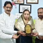 समाजसेविका डॉ०शाजिया नाज को मानक उपाधि दिए जाने पर किया सम्मानित,उनके उज्जवल भविष्य की कामना।