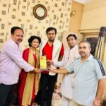 ब्राह्मण समाज रुड़की द्वारा समाज के उत्थान में अमूल्य योगदान देने वाली स्वर्गवासी विभूतियों के परिजनों को किया सम्मानित।